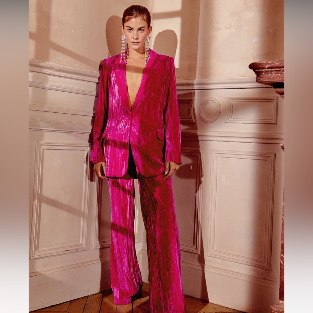 Nasty Gal Crushed Velvet Blazer and Wide leg pants Set size 4 NWT